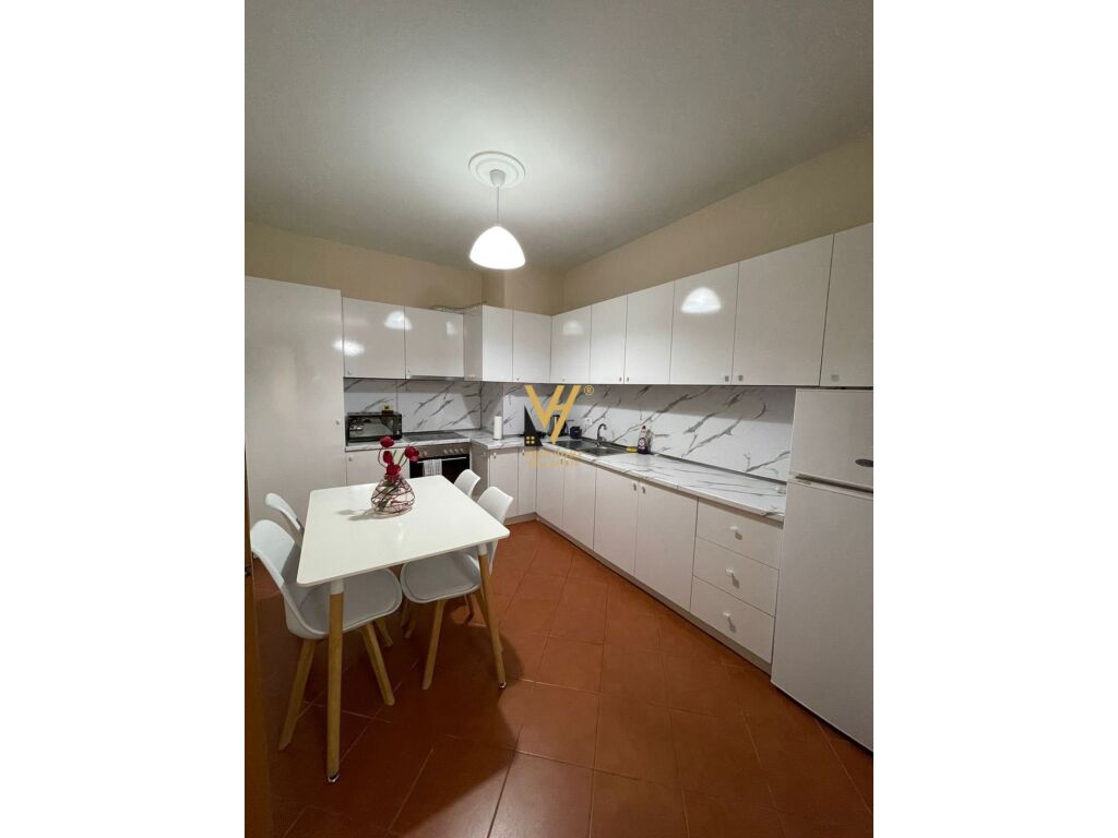 Jepet Apartament 2+1+ballkon me qera te Rruga Sami Frasheri 85 m2 2