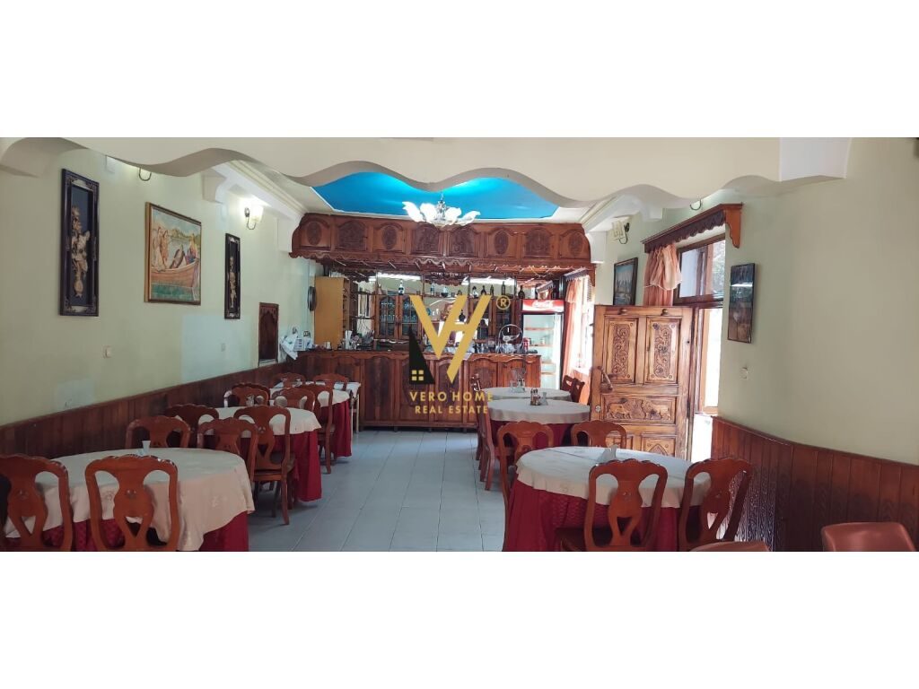 Jepet Bar-Restorant dhe truall me qera ne Tepelene 176 m2 3