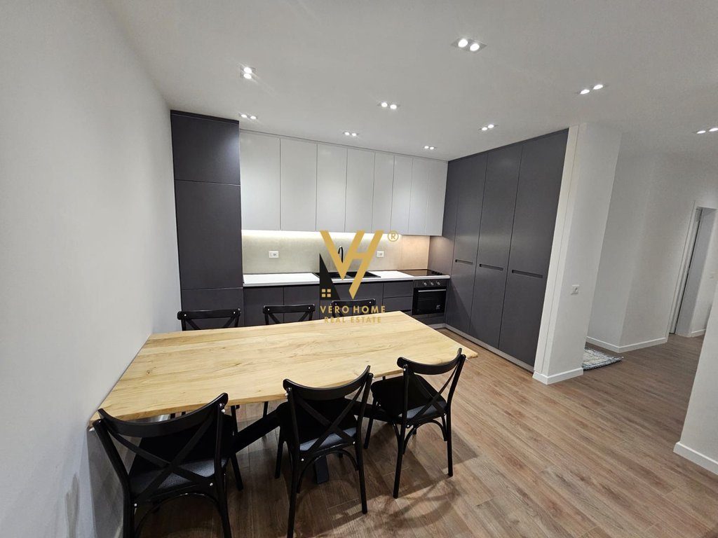 JEPET APARTAMENT 2+1+2+BLK ME QERA TEK RRUGA HIM KOLLI 1.000 EURO 3