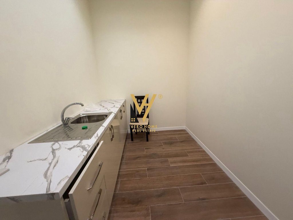 SHITET AMBIENT BIZNESI 222 M2 TE BUNKART 270.000 EURO 3