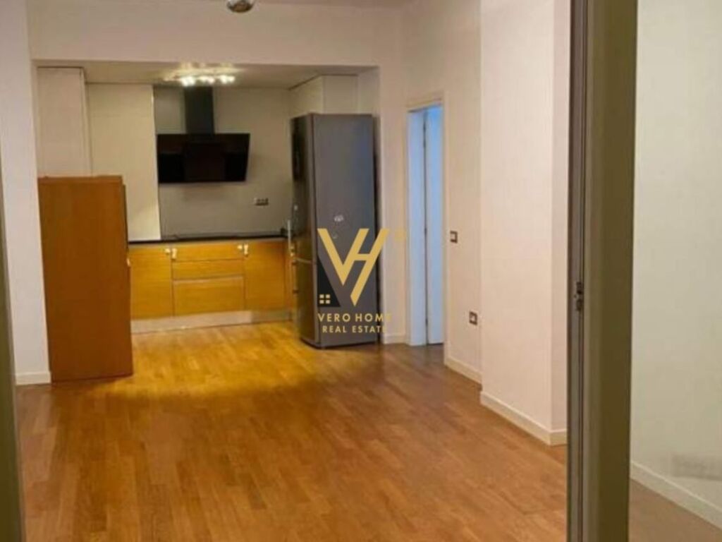 Jepet zyre me qera te Kika 2 100 m2