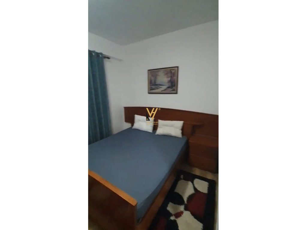 JEPET APARTAMENT 1+1+VERANDE ME QERA TE KOMUNA PARISIT 65.000 LEKE 3