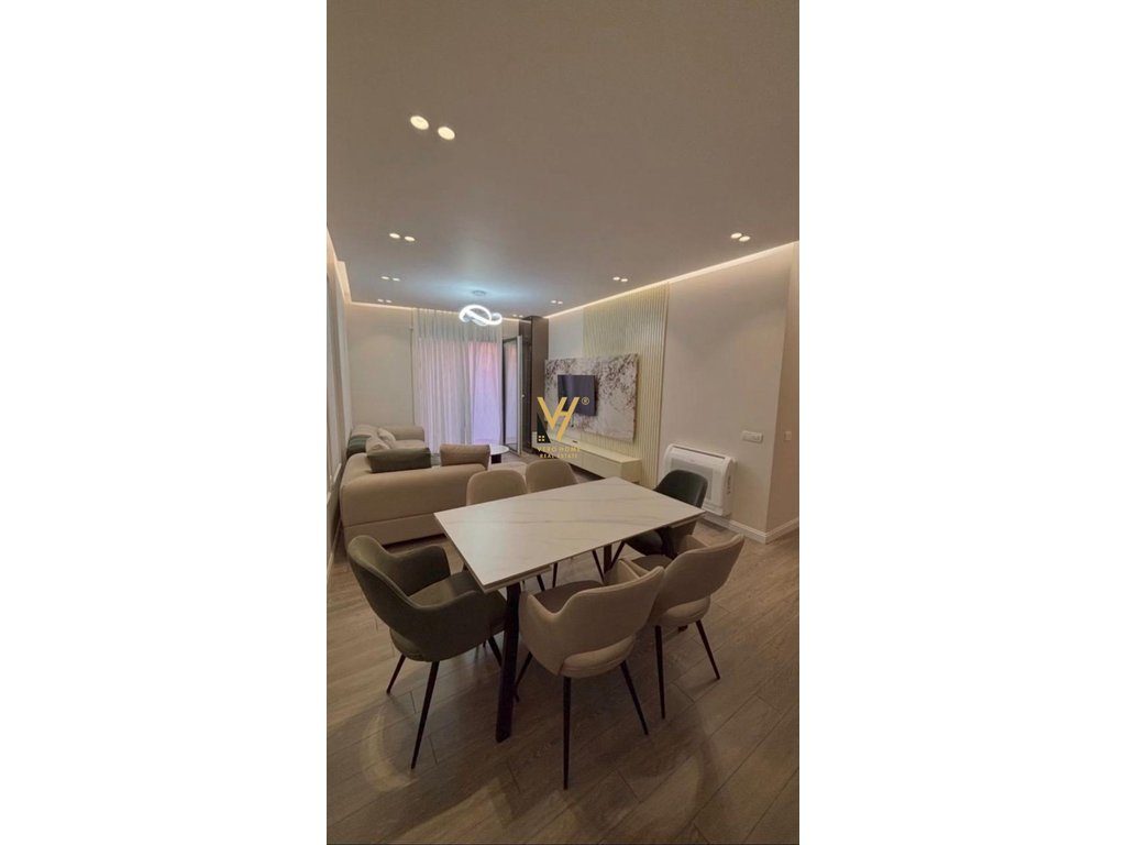 JEPET APARTAMENT 2+1 ME QIRA TE ROSE GARDEN, TEG 1.100 EURO
