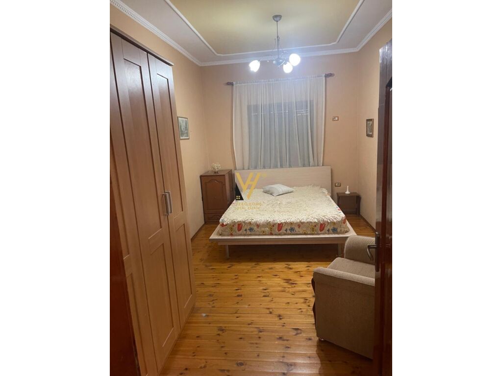 Jepet Apartament 3+1+Ballkon me qera te Rruga Kongresi i Manastirit, Oxhaku 115 m2 3