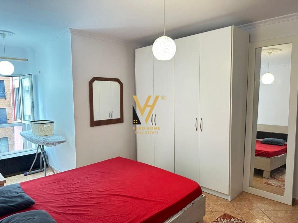JEPET APARTAMENT 2+1+2+BLK ME QIRA TE ZOGU I ZI 70.000 LEKE 3