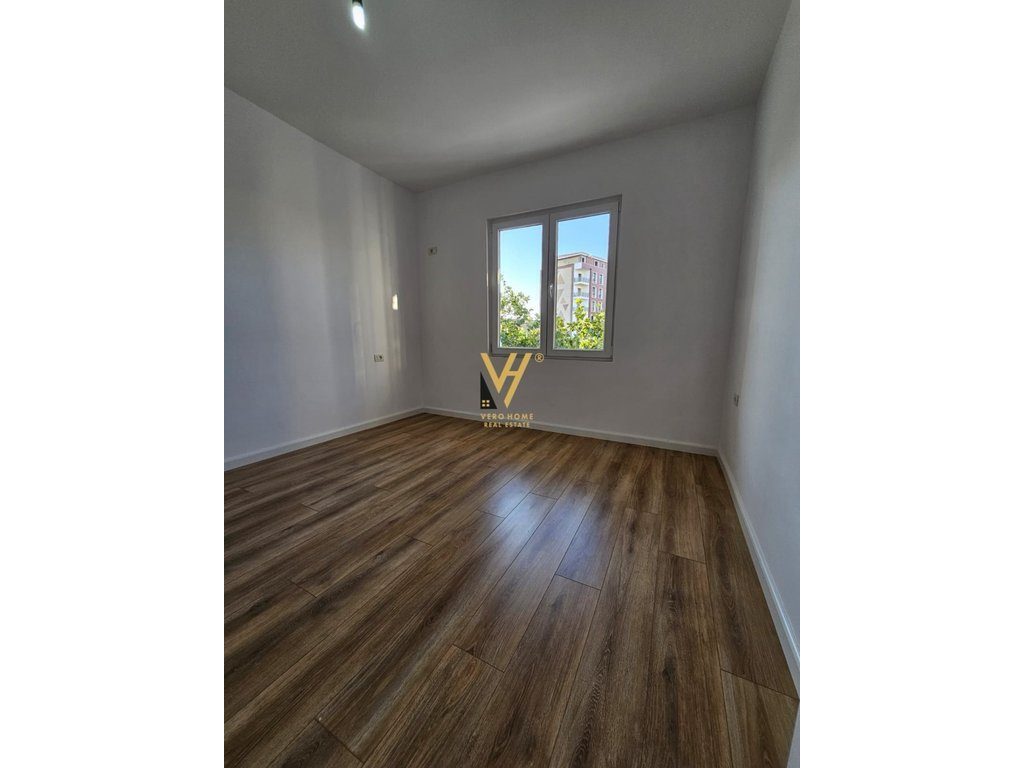 SHITET APARTAMENT 1+1 TE RRUGA E KAVAJES 137.000 EURO 2