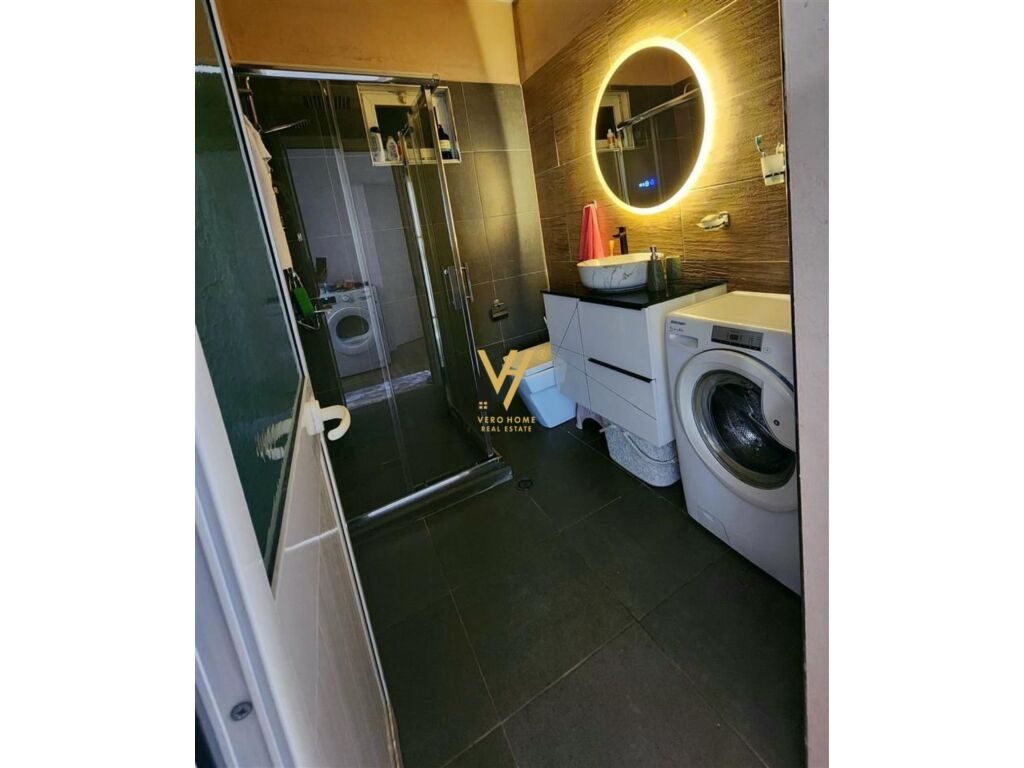 Shitet Apartament 2+1+ballkon te Fresku 110 m2