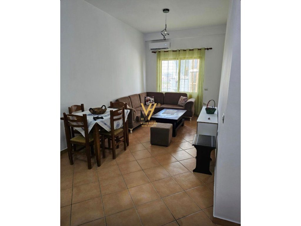 JEPET ME QIRA APARTAMENT 3+1+2BLK SELITË PRANE UNIV.MARIN BARLETI 55.000 LEKE