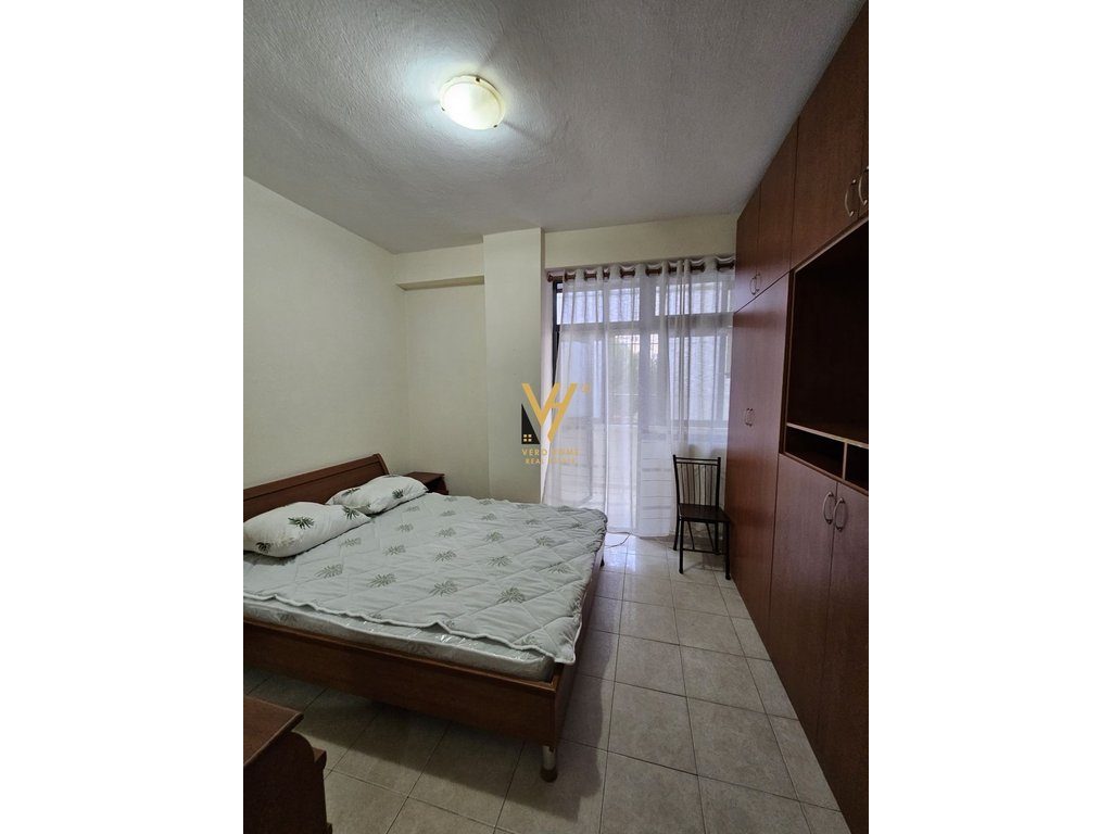 JEPET APARTAMENT 2+1+2+BLK ME QERA TE RR E ELBASANIT 70.000 LEKE 3