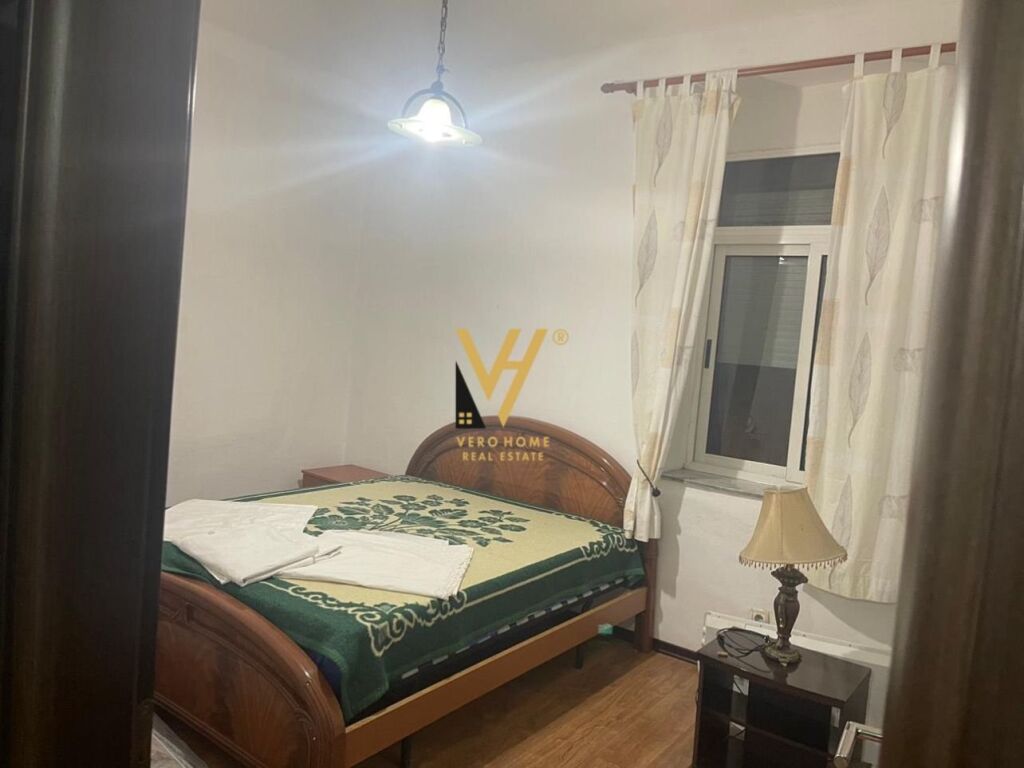 Jepet Apartament 2+1+ballkon me qera te Stadiumi Dinamo 105 m2 3