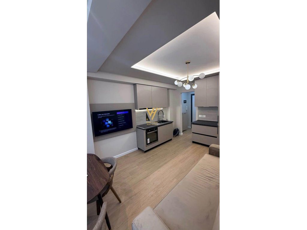 JEPET APARTAMENT 1+1+BLK ME QERA TEK MATERNITETI I RI 60.000 LEKE 2