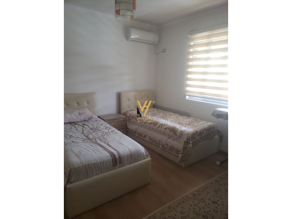 Jepet shtepi private 2+1+2 me qera te Rruga Mihal Grameno 117 m2 3