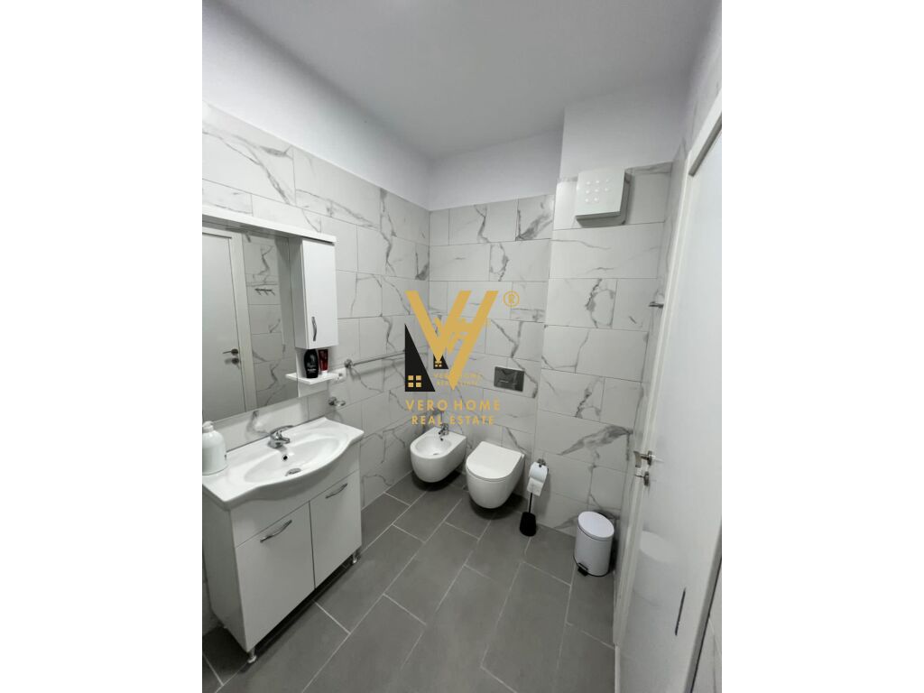 JEPET APARTAMENT 1+1 ME QERA TE KOMUNA E PARISIT 900 EURO 4