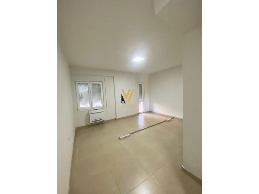 Jepet Zyre me qera te Rruga e Kosovareve 70 m2 3