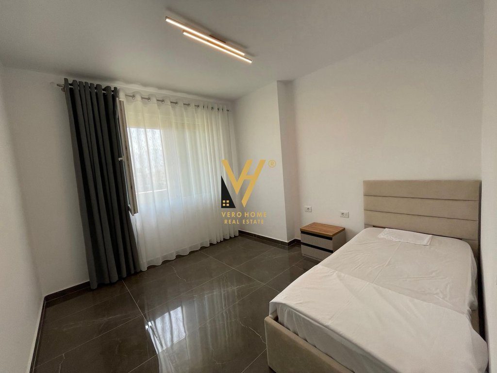 JEPET APARTAMENT 2+1 TE GOLDEN PARK 3, YZBERISHT 600 EURO 4