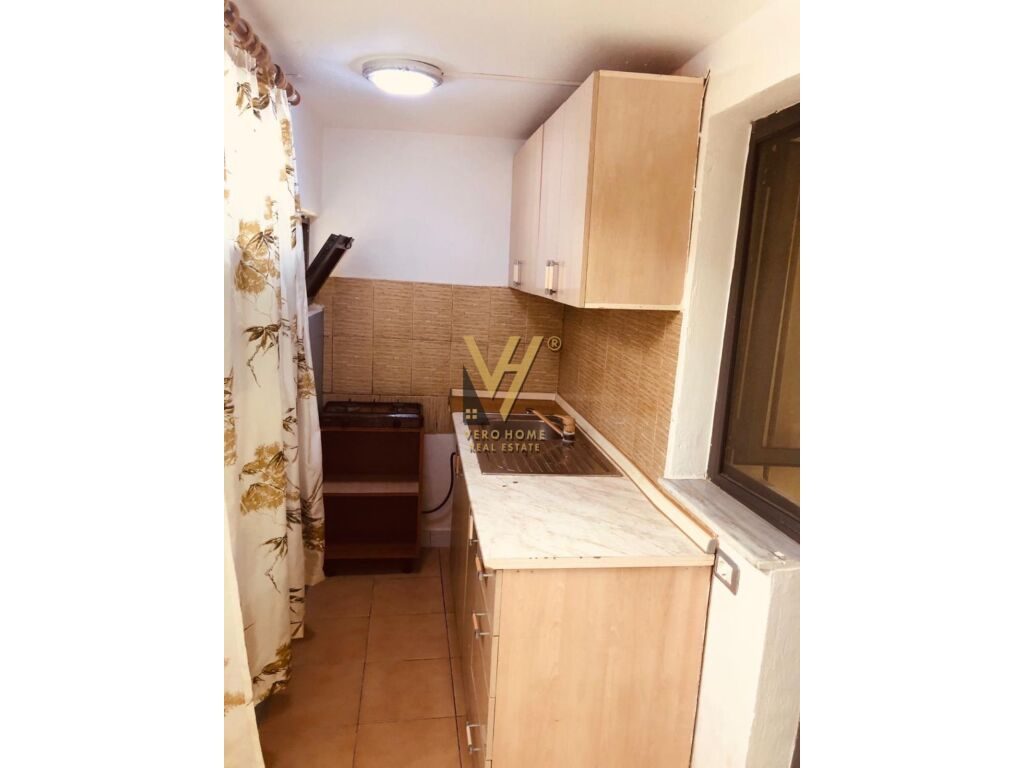 Shitet vile kater kateshe 440 m2 ne Shpille 4