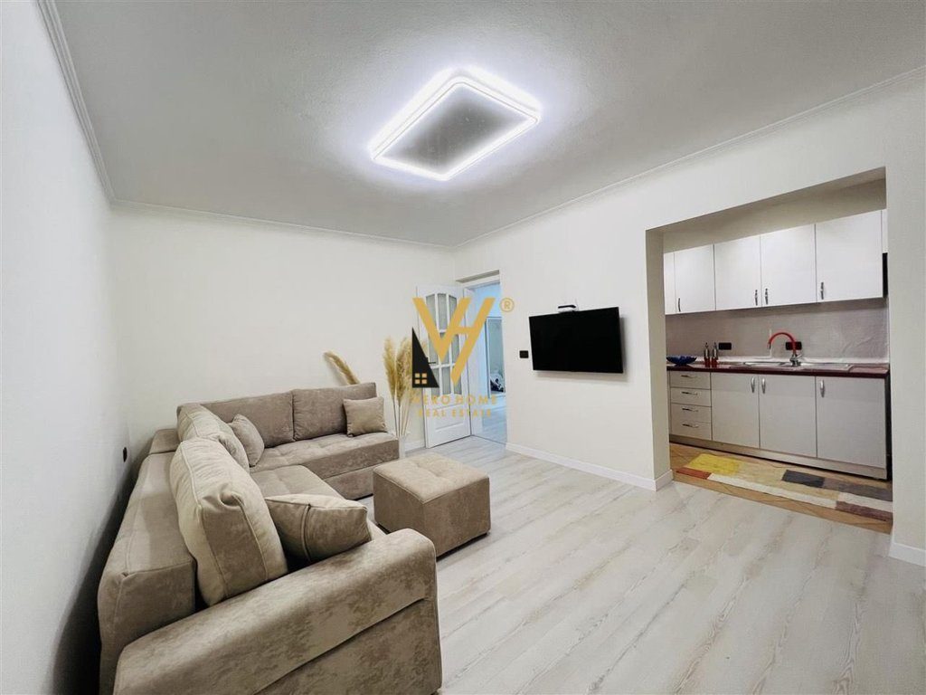SHITET APARTAMENT 1+1+BLK TEK STADIUMI DINAMO 206.000 EURO 2