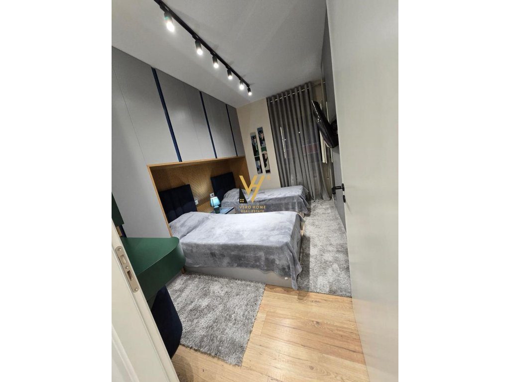JEPET APARTAMENT 2+1+2+BLK ME QIRA TE KODRA E DIELLIT 1- 100.000 LEKE 4