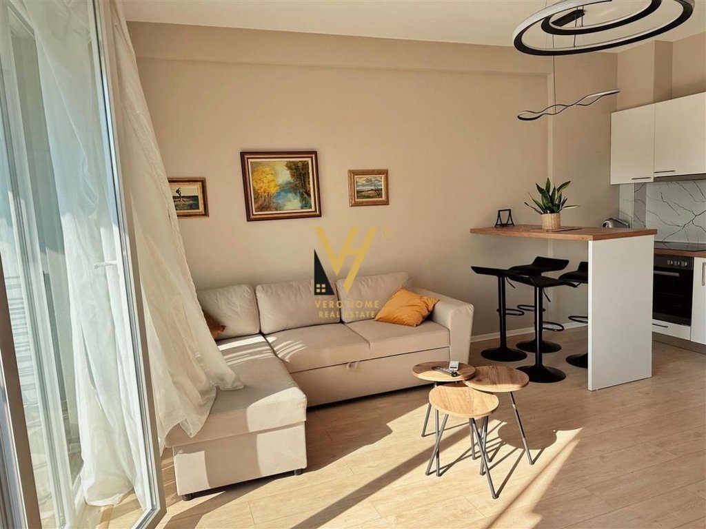 JEPET APARTAMENT 1+1+BLK ME QERA TEK RRUGA E ELBASANIT 690 EURO