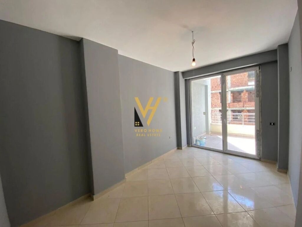 Jepet Apartament 2+1+2+ballkon me qera te Kopshti Botanik 112 m2 3