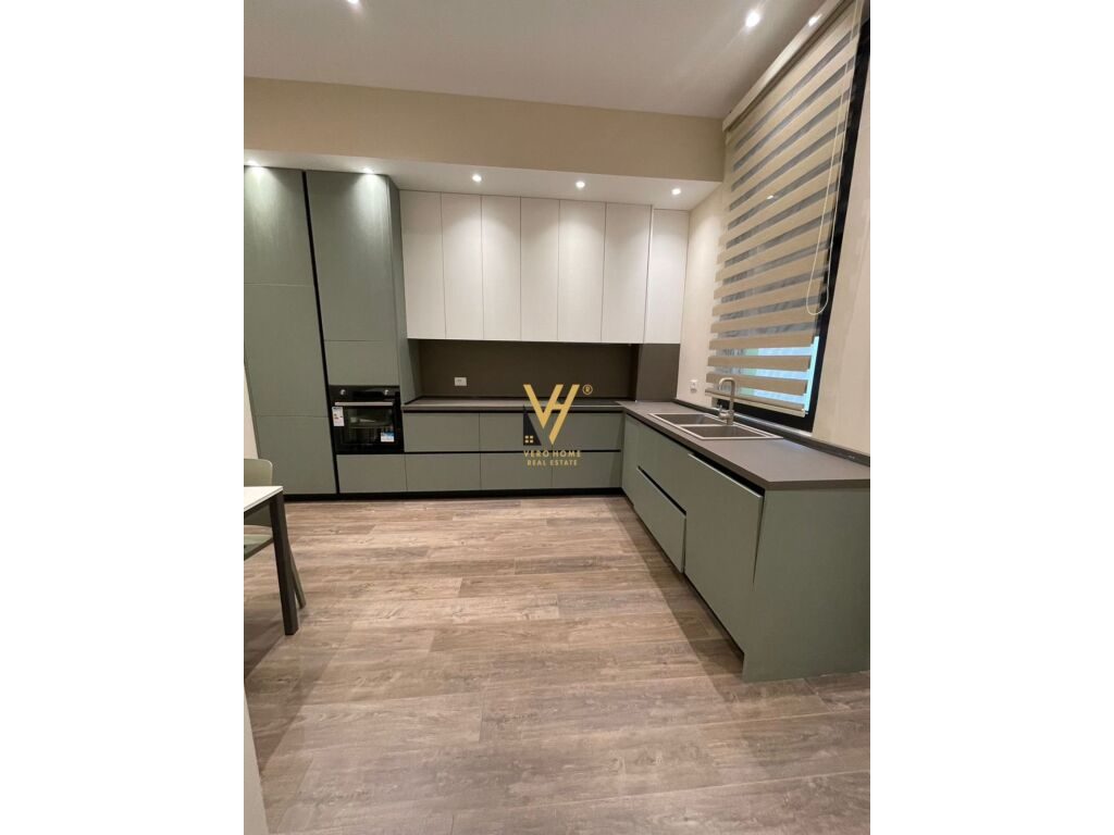 Jepet duplex 3+1+2+post parkimi me qera te Rezidenca Kodra e Diellit 1, 262 m2 2