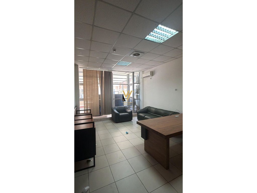 JEPET AMBIENT BIZNESI 500 M2 ME QIRA NE BLLOK 7.000 EURO 3