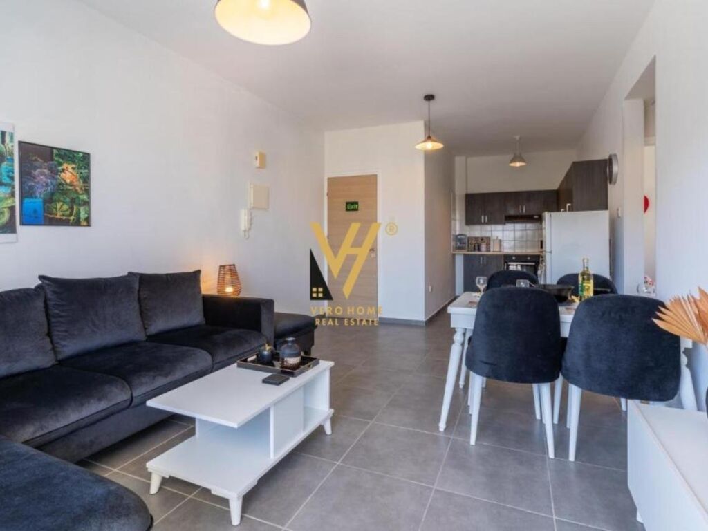 Shitet Apartament 1+1+ballkon te Kodra e Diellit 73 m2