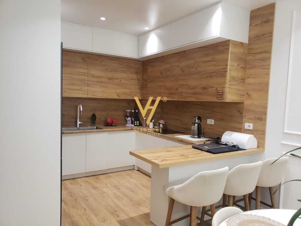SHITET APARTAMENT 2+1+2 TEK KOMPLEKSI OASIS 250.000 EURO 2