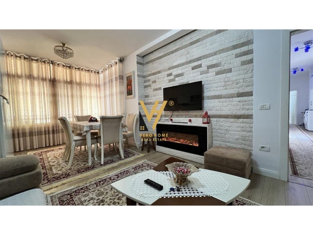 JEPET APARTAMENT 3+1+BLK ME QERA TE IRFAN TOMINI 900 EURO 2