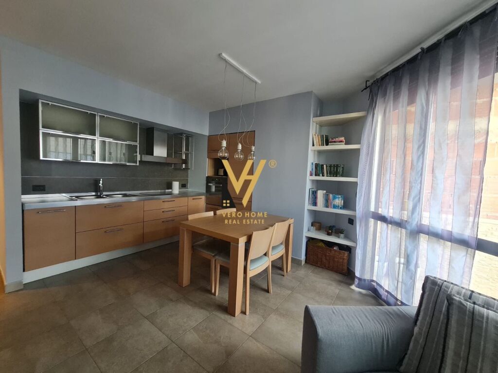 Jepet Apartament 1+1+ballkon me qera te Garda , Blloku 66 m2 2