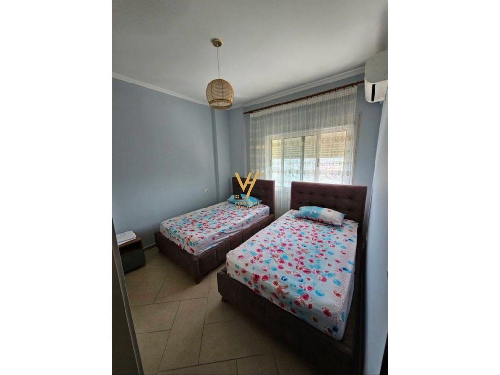 JEPET APARTAMENT 2+1 ME QERA TE LIQENI I THATE 700 EURO 3