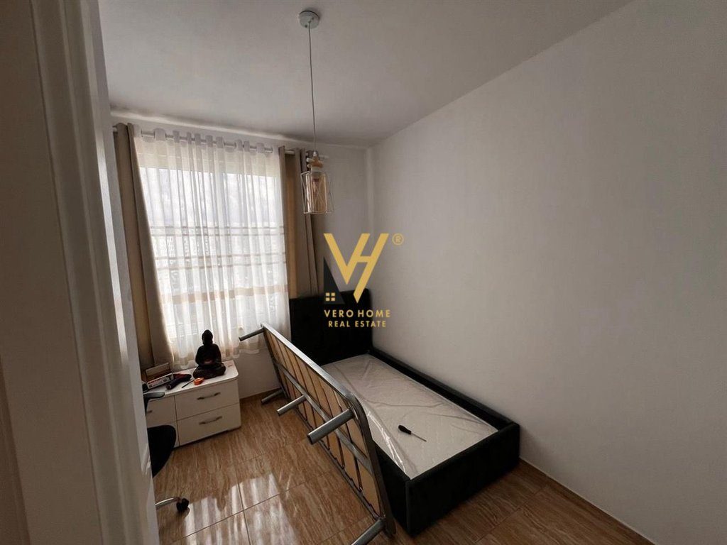 JEPET APARTAMENT 3+1+BLK ME QERA TEK PALLATET FRATARI, ASTIR 600 EURO 4