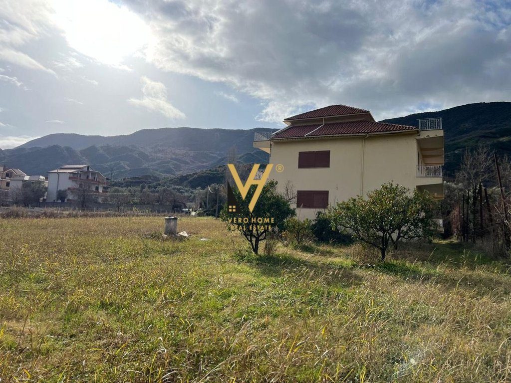 SHITET SHTEPI PRIVATE 3 KATE NE BERZHITE 410.000 EURO 2