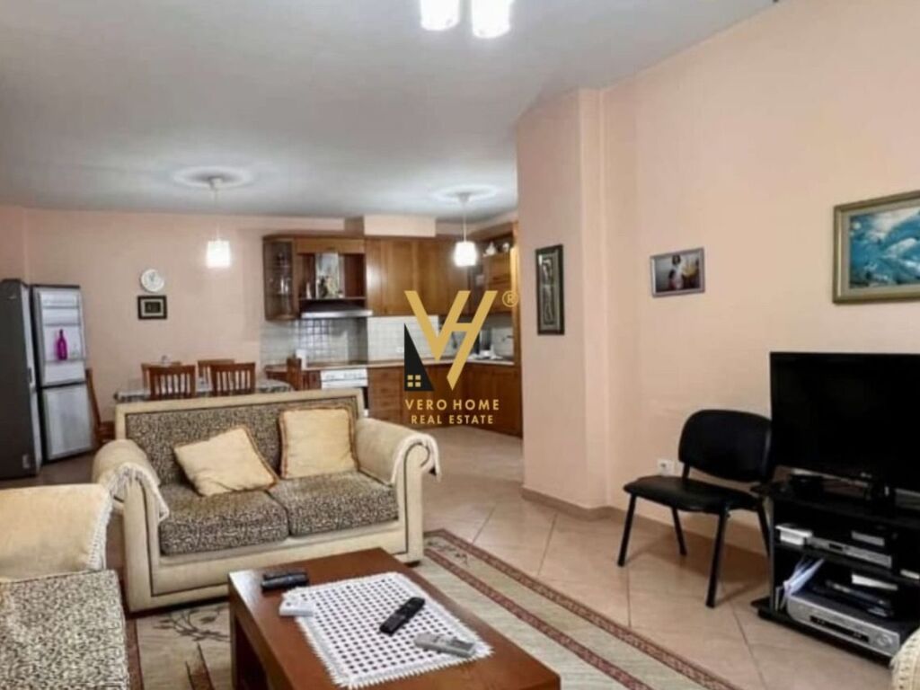 Jepet Apartament 2+1+2 me qera te Sheshi Willson 112 m2