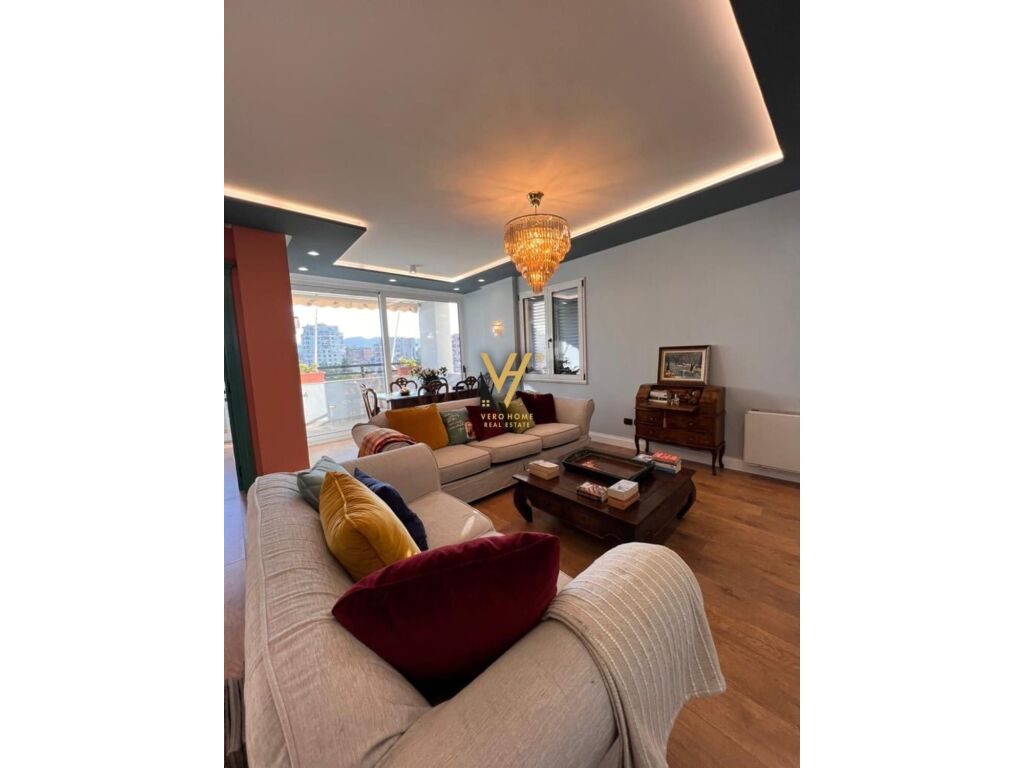 Jepet Apartament 3+1+2 me qera te Kullat Binjake 180 m2 3