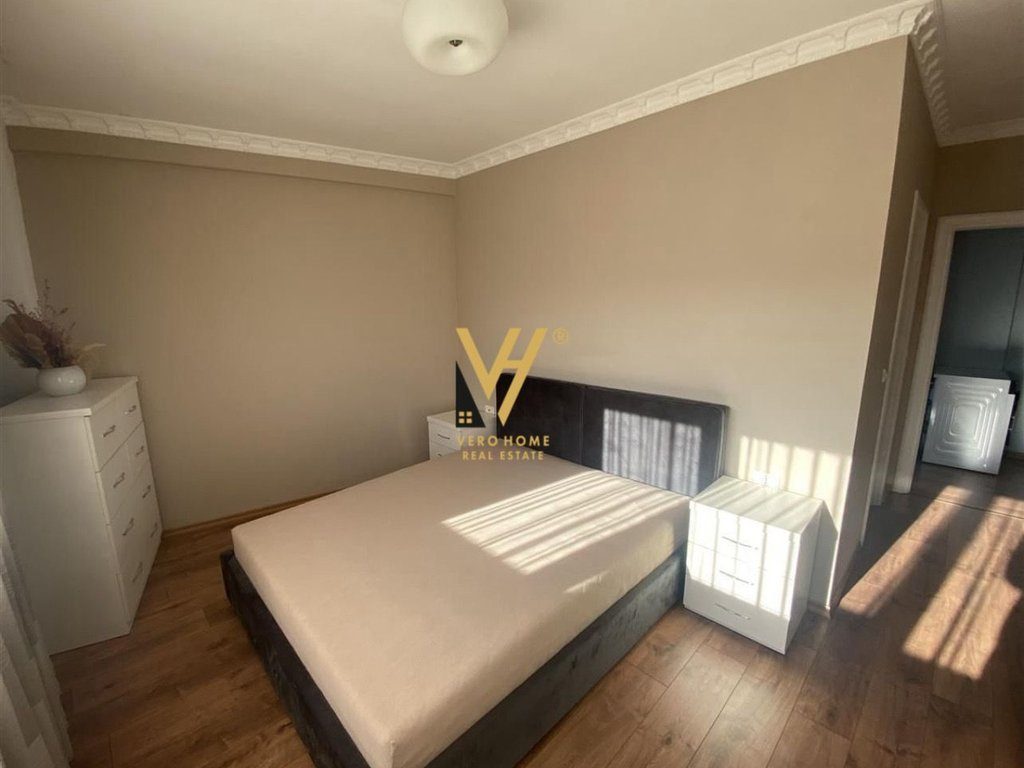 JEPET APARTAMENT 2+1+BLK ME QIRA TEK SYRI TV, ASTIR 700 EURO 4