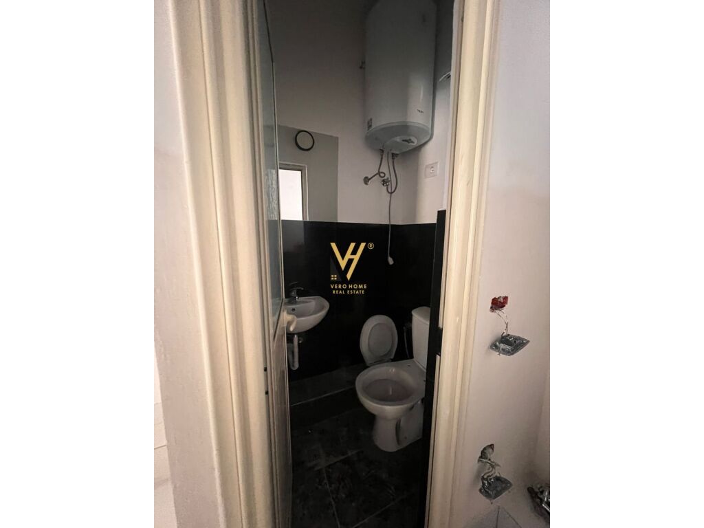 SHITET DYQAN 80M2 TEK 21 DHJETORI 750.000 EURO 4
