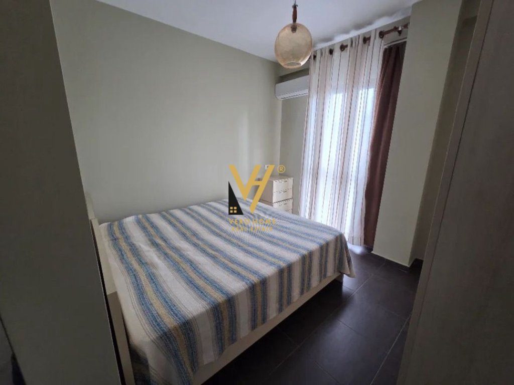 JEPET APARTAMENT 1+1+BLK ME QIRA TE RRUGA E ELBASANIT 450 EURO 4