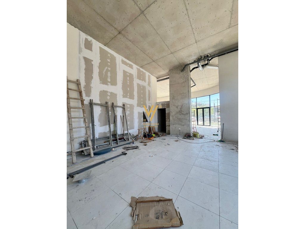 SHITET DYQAN 175 M2 TE KOMUNA E PARISIT 875.000 EURO 3