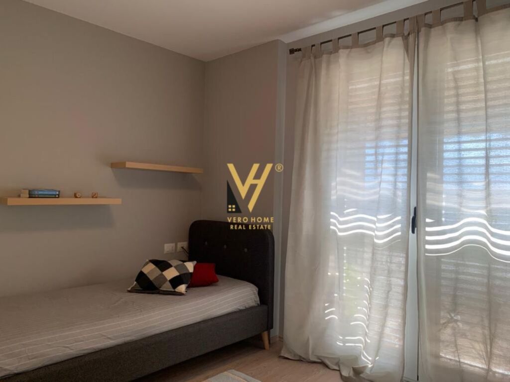 Shitet apartament 2+1+parking te Liqeni i Thate 95 m2 4