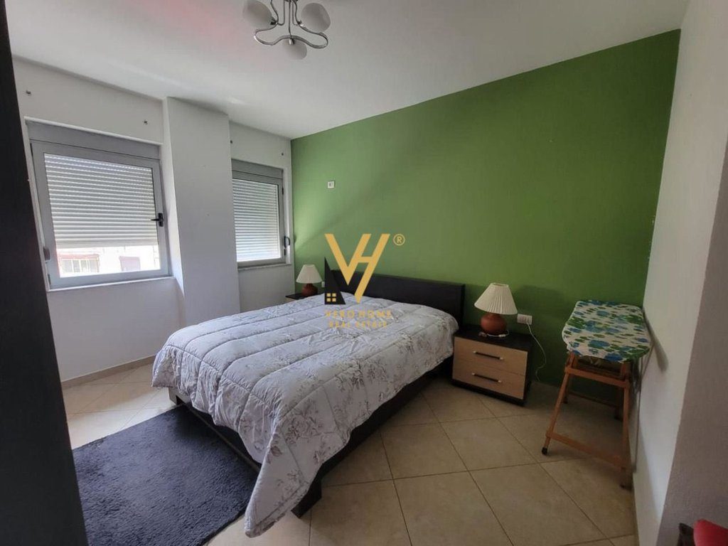 JEPET APARTAMENT 1+1+BLK ME QERA TE ALI DEMI 45.000 LEKE 4