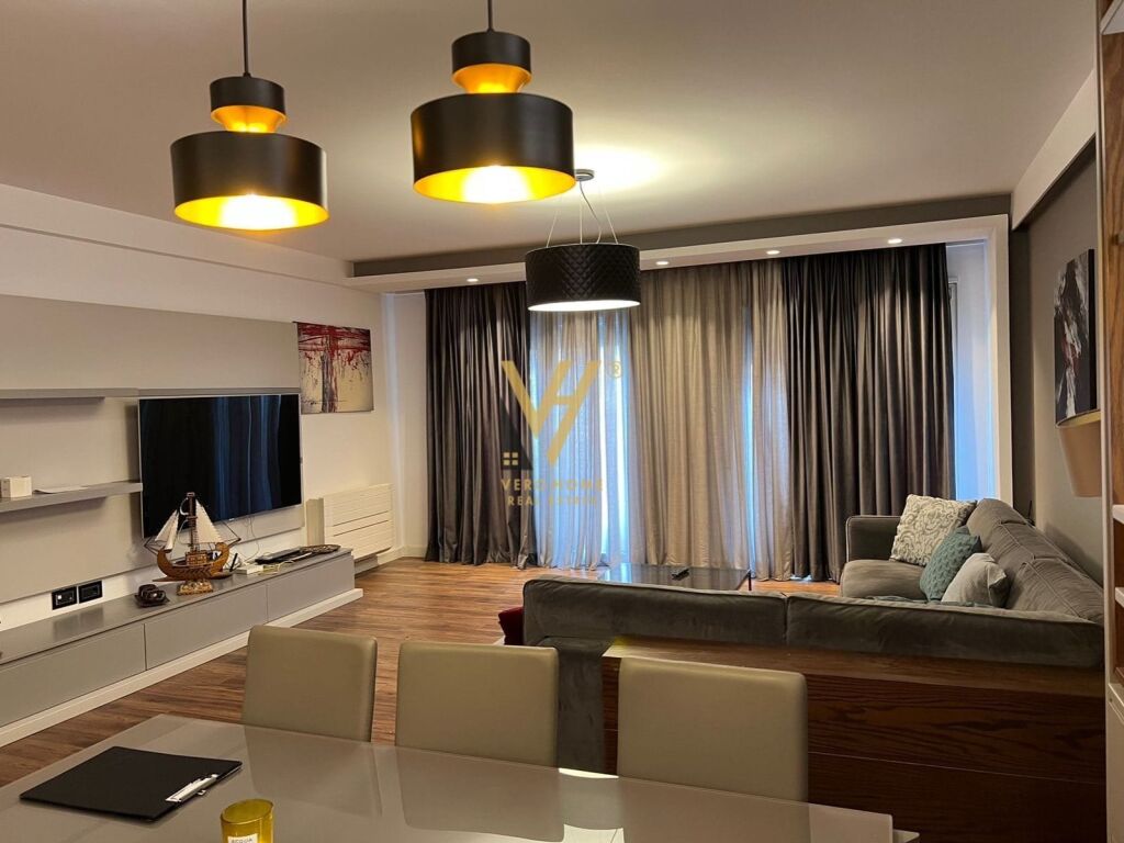 Jepet Apartament 2+1+2 me qera te Rruga e Kosovareve 130 m2