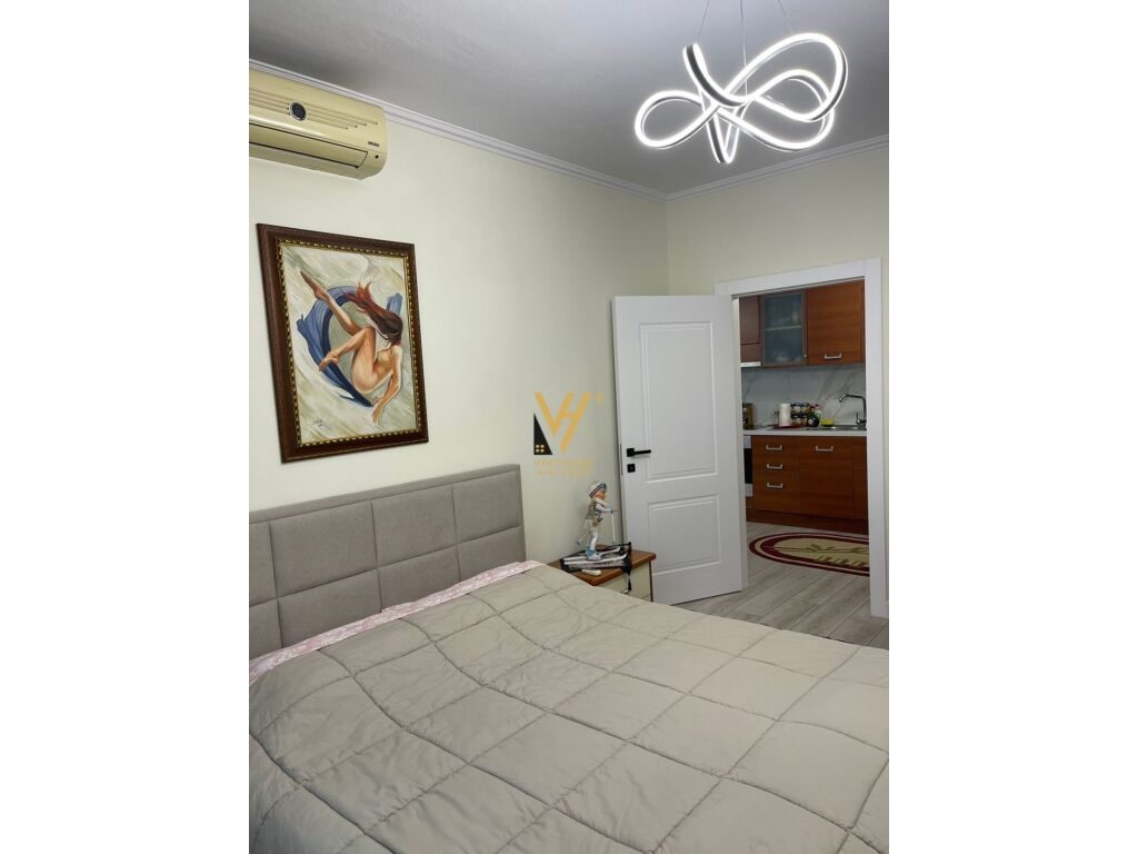 Jepet Apartament 1+1+ballkon me qera te Rruga e Kosovareve 70 m2 3