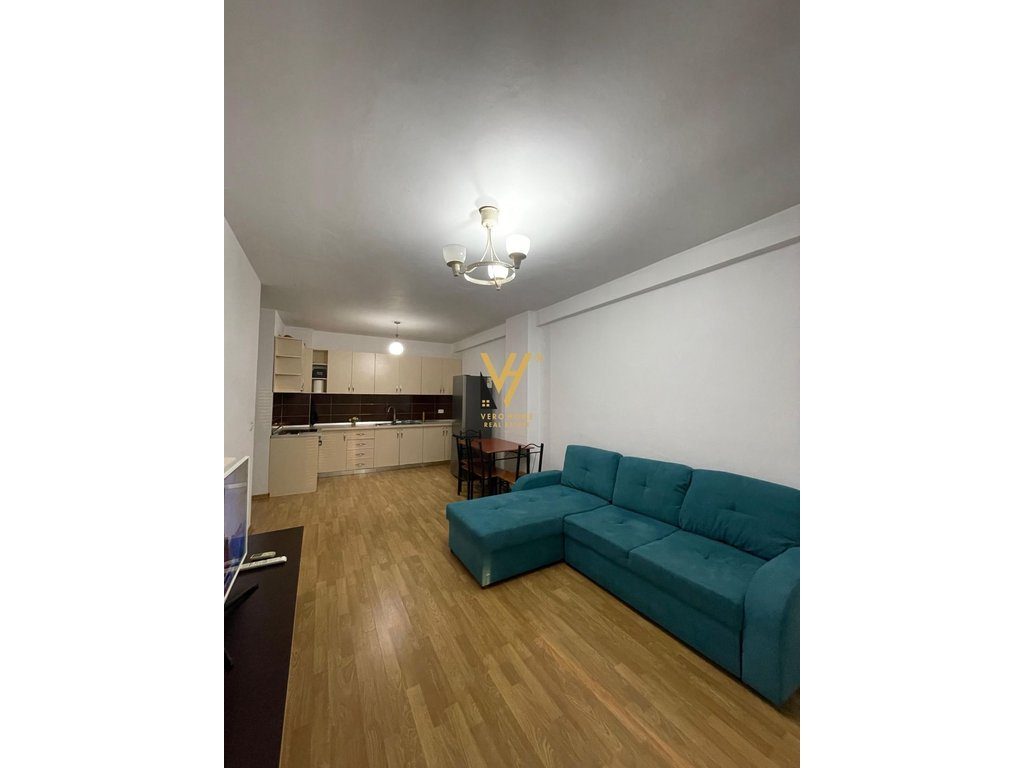 JEPET APARTAMENT 2+1+2+BLK ME QERA TE QYTET STUDENTI 55.000 LEKE 2
