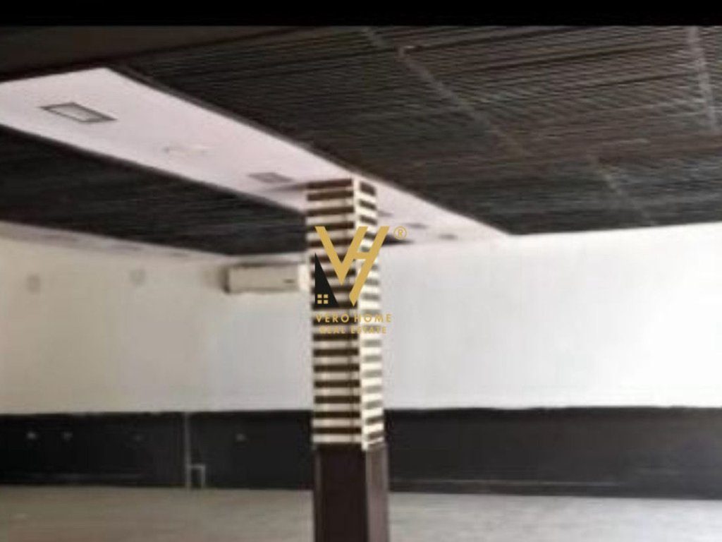 SHITET MAGAZINE 148 M2 NE ALI DEM 260.000 EURO