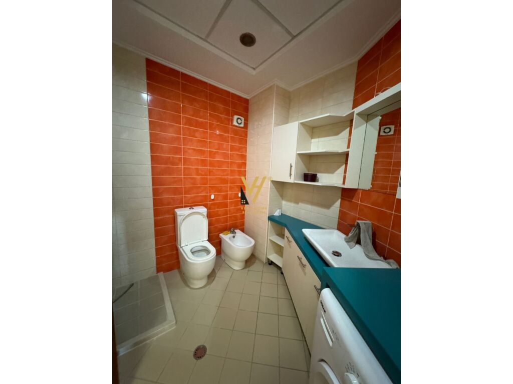 Shitet Apartament 2+1+2 te Rruga Ndre Mjeda 76 m2
