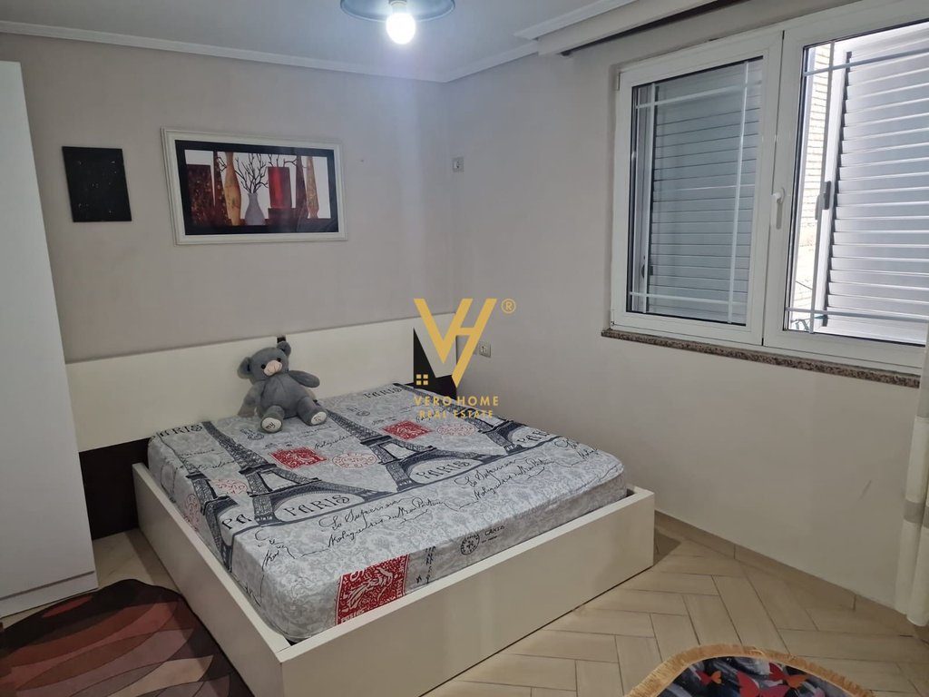 JEPET APARTAMENT 2+1+BLK ME QIRA TE ZOGU I ZI 60.000 LEKE 4