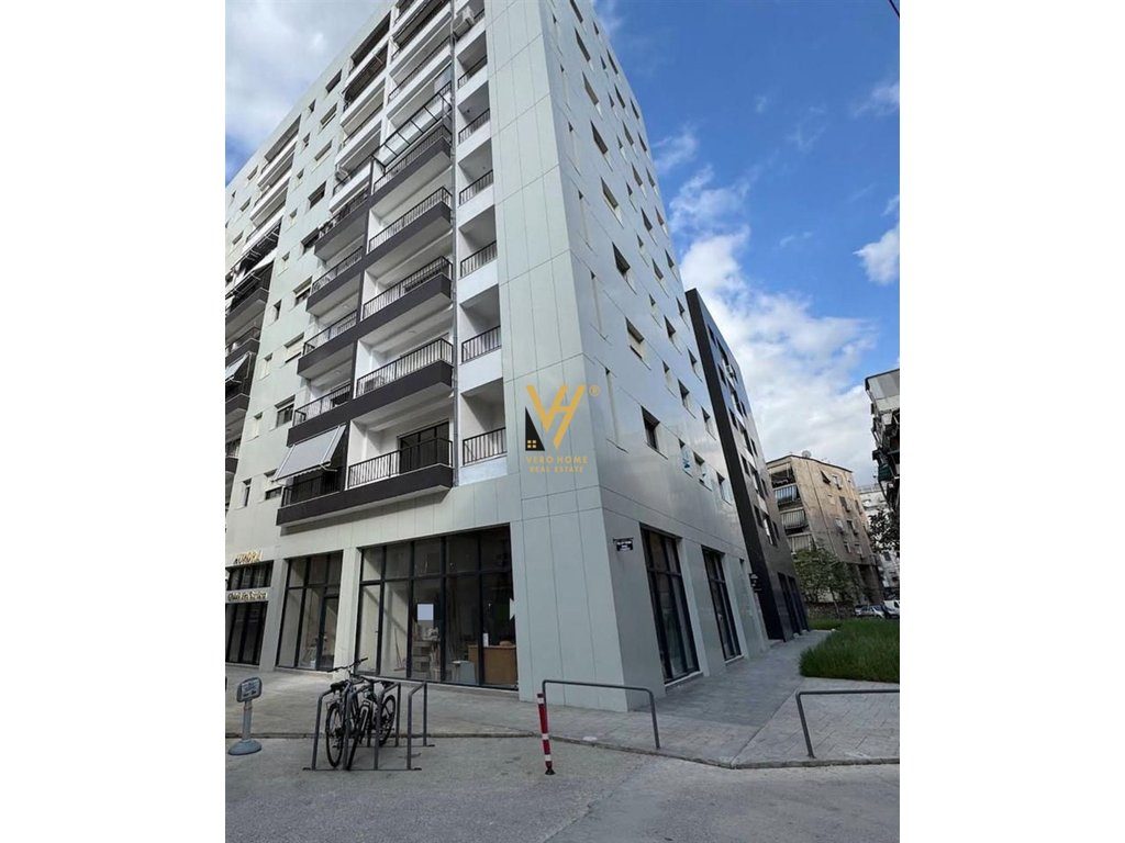 SHITET APARTAMENT 2+1+2+BLK TE MINE PEZA 22.000.000 LEKE 1