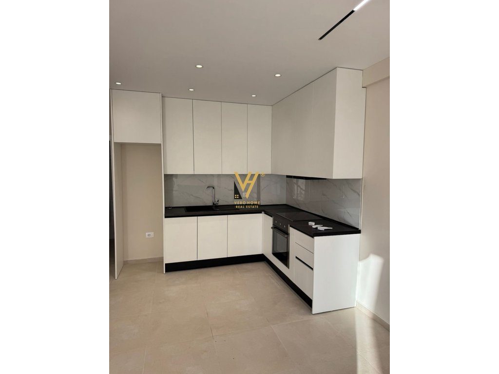 JEPET APARTAMENT 1+1+BLK ME QERA TE 5 MAJI 50.000 LEKE 2