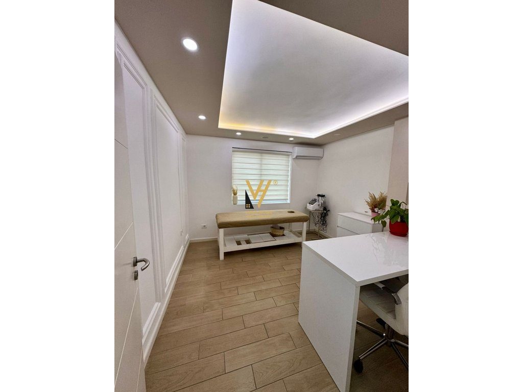 JEPET ZYRE 68 M2 ME QIRA NE VASIL SHANTO 750 EURO 3